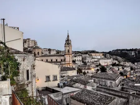 Eine Terrasse über Modica, Appartement 4 personnes à Modica - Photo 21