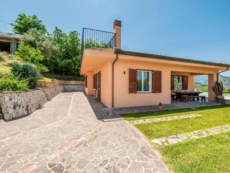 Berghütte  Villa Malú  mit Blick auf das Wasser - Photo 12