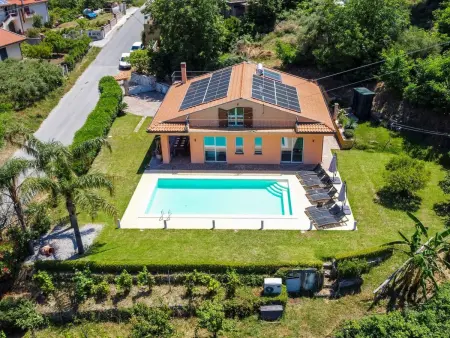 Berghütte  Villa Malú  mit Blick auf das Wasser - Photo 36