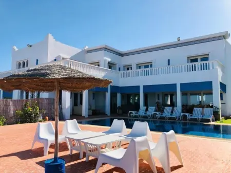 Ferienvilla mit eigenem Pool, Maison 19 personnes à Tanger - Photo 2