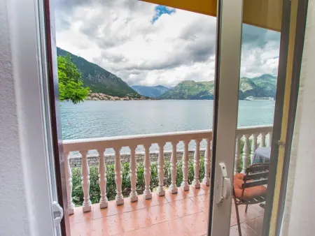 Ferienappartement am Meer mit Terrasse, Appartement 4 personnes à Bigova - Photo 7