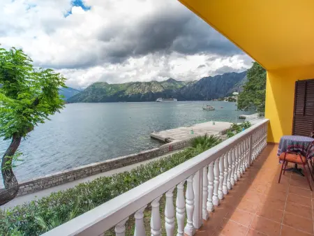 Ferienappartement am Meer mit Terrasse, Appartement 4 personnes à Bigova - Photo 11