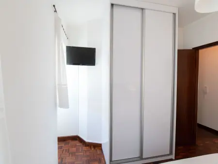 mit Blick auf das Wasser, Maison 6 personnes à Famalicão - Photo 8