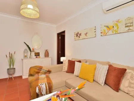 mit Garten, Grill und Terrasse, Maison 4 personnes à Seixal - Photo 4