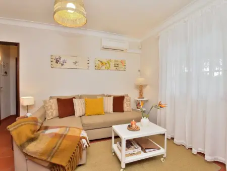 mit Garten, Grill und Terrasse, Maison 4 personnes à Seixal - Photo 6