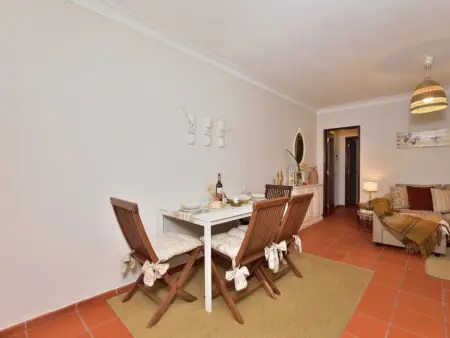 mit Garten, Grill und Terrasse, Maison 4 personnes à Seixal - Photo 8