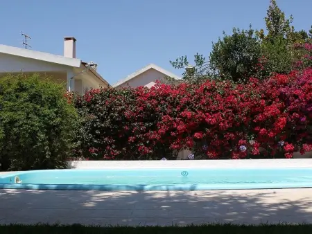 mit Garten, Grill und Terrasse, Maison 4 personnes à Seixal - Photo 14