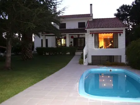 mit Garten, Grill und Terrasse, Maison 4 personnes à Seixal - Photo 16