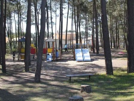 mit Garten, Grill und Terrasse, Maison 4 personnes à Seixal - Photo 28