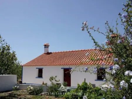 Schönes Landhaus mit Tauchbecken, Strand 3km, Maison 4 personnes à Aljezur - Photo 1