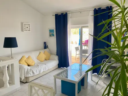Zentrales Ferienhaus mit bezauberndem Meerblick, Maison 4 personnes à Bensafrim - Photo 11