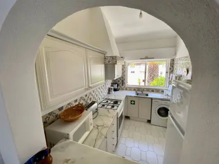 Zentrales Ferienhaus mit bezauberndem Meerblick, Maison 4 personnes à Bensafrim - Photo 16