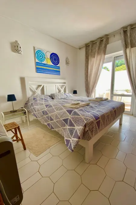 Zentrales Ferienhaus mit bezauberndem Meerblick, Maison 4 personnes à Bensafrim - Photo 19