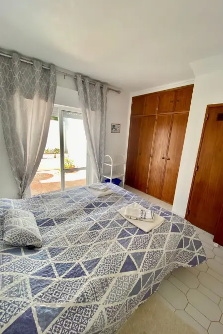 Zentrales Ferienhaus mit bezauberndem Meerblick, Maison 4 personnes à Bensafrim - Photo 20