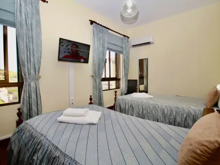 Villa Lapa in Câmara de Lobos, Maison 16 personnes à Madeira Câmara de Lobos - Photo 3