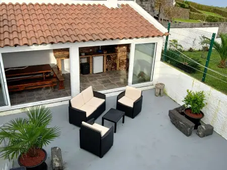 in Santo Antonio mit Grill und Terrasse, Maison 4 personnes à Algarvia - Photo 3