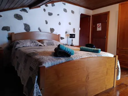 in Santo Antonio mit Grill und Terrasse, Maison 4 personnes à Algarvia - Photo 8
