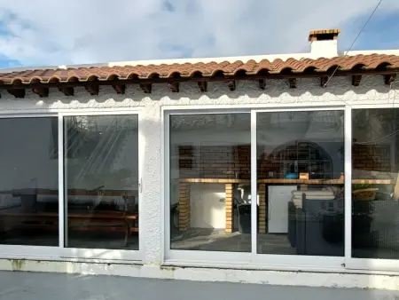in Santo Antonio mit Grill und Terrasse, Maison 4 personnes à Algarvia - Photo 12