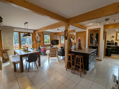 Chalet chaleureux à Gérardmer avec spa et sauna - Photo 5