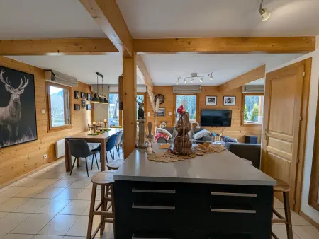 Chalet chaleureux à Gérardmer avec spa et sauna - Photo 6