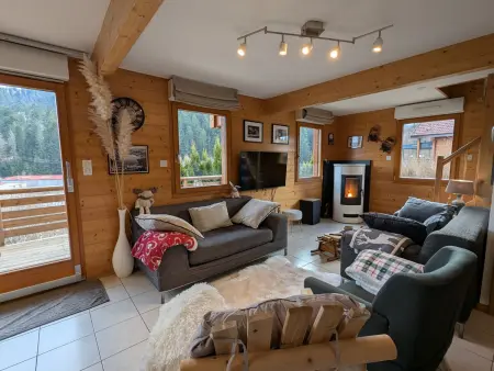 Chalet chaleureux à Gérardmer avec spa et sauna - Photo 7