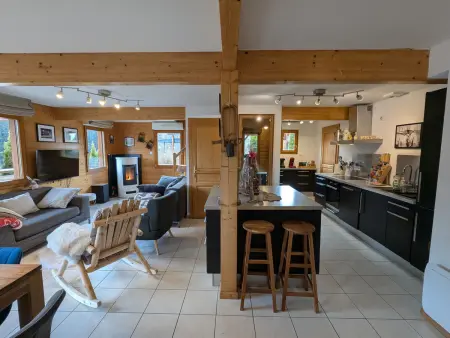 Chalet chaleureux à Gérardmer avec spa et sauna - Photo 10