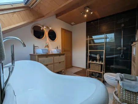 Chalet chaleureux à Gérardmer avec spa et sauna - Photo 26