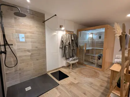 Chalet chaleureux à Gérardmer avec spa et sauna - Photo 31