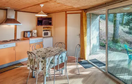Maison 5 personnes à Altillac - Photo 4