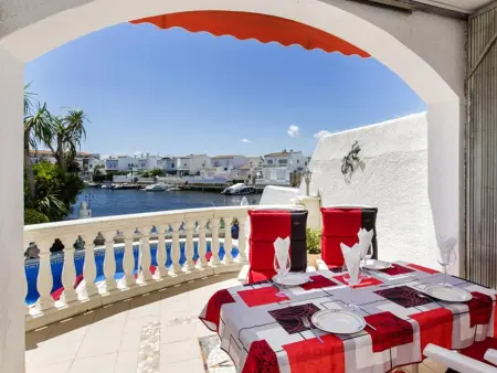 Maison 3 chambres avec piscine et animaux admis, Maison 5 personnes à Empuriabrava - Photo 2