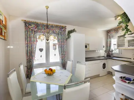 Maison 3 chambres avec piscine et animaux admis, Maison 5 personnes à Empuriabrava - Photo 7