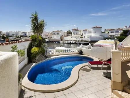 Maison 3 chambres avec piscine et animaux admis, Maison 5 personnes à Empuriabrava - Photo 24