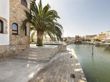 Charmante Maison de Pêcheur avec Piscine Privée et Amarrage à Empuriabrava - Photo 9