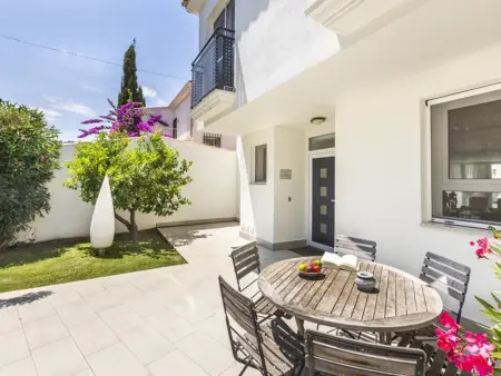 Villa Moderne au Canal avec 4 Chambres, Piscine Chauffée et Amarrage - Photo 4