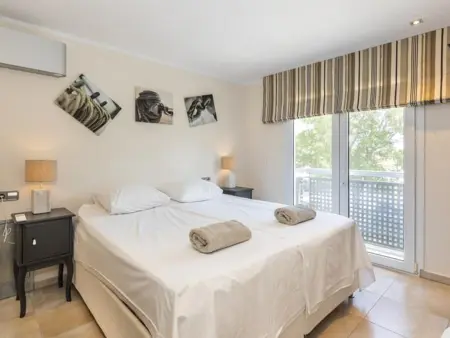 Villa Moderne au Canal avec 4 Chambres, Piscine Chauffée et Amarrage - Photo 18