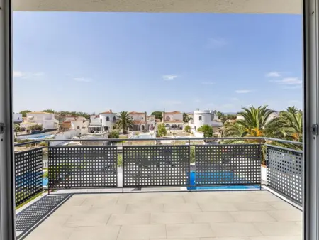 Villa Moderne au Canal avec 4 Chambres, Piscine Chauffée et Amarrage - Photo 27