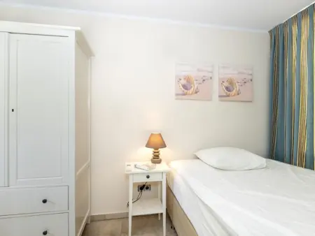 Villa Moderne au Canal avec 4 Chambres, Piscine Chauffée et Amarrage - Photo 28
