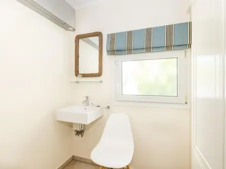 Villa Moderne au Canal avec 4 Chambres, Piscine Chauffée et Amarrage - Photo 29