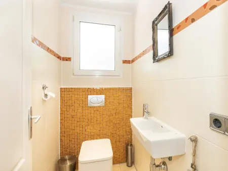 Villa Moderne au Canal avec 4 Chambres, Piscine Chauffée et Amarrage - Photo 30