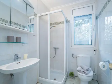 Maison de plain-pied avec 3 chambres, piscine privée et climatisation à Castelló d’Empúries - Photo 30