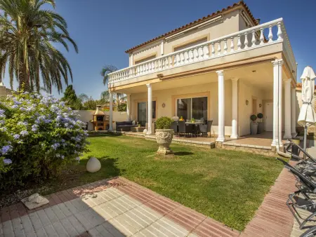 Maison 3 chambres avec piscine, jardin, climatisation et parking à Empuriabrava - Photo 3