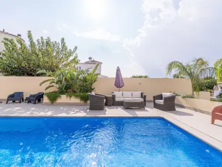 Villa moderne au canal avec piscine, amarre et climatisation pour 8 personnes - Photo 2