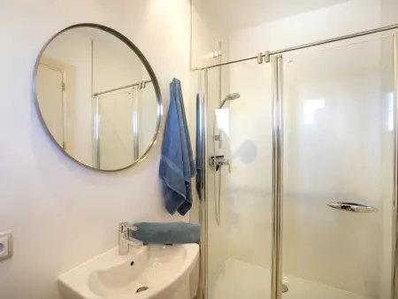Villa moderne au canal avec piscine, amarre et climatisation pour 8 personnes - Photo 31