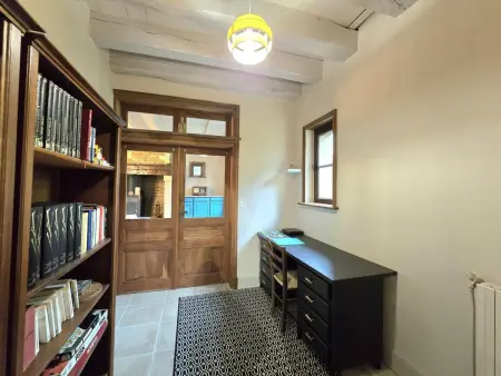 Maison familiale rénovée avec grand jardin et animaux acceptés - Photo 7
