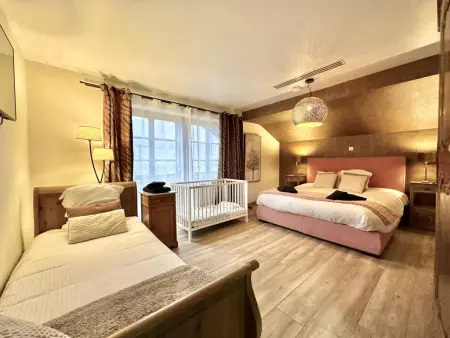 Léoras Cocoon, Beau chalet rénové avec poêle, billard & sauna - Photo 21