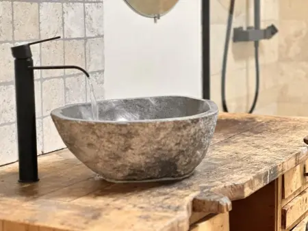 Léoras Cocoon, Beau chalet rénové avec poêle, billard & sauna - Photo 28