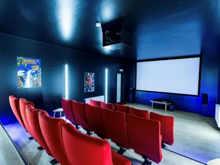 Au ptit Tchestê, Superbe demeure avec piscine intérieure & cinéma - Photo 2