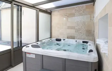 Maison 12 personnes à Thun Saint Martin - Photo 1