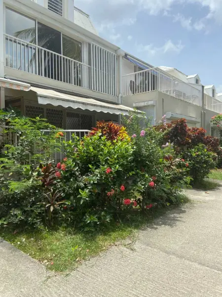 Appartement avec vue sur jardin à Les Trois-Îlets - Photo 1