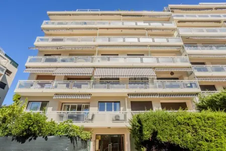 MB-2-PINS-M, Appartement lumineux et climatisé avec vue sur mer - Antibes - Photo 34